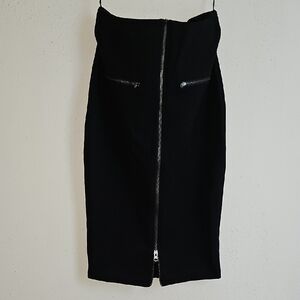 Romeo & Juliet Bodycon Black Pencil Skirt with Zippered Front